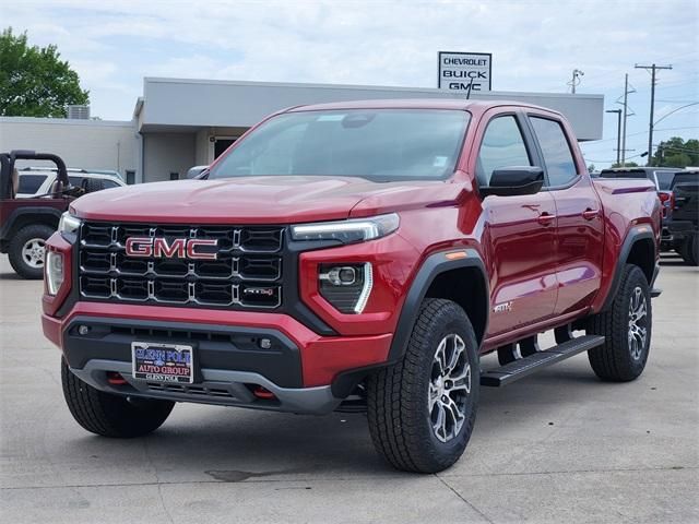 2024 GMC Canyon 4WD AT4