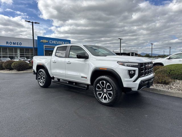 2024 GMC Canyon 4WD AT4