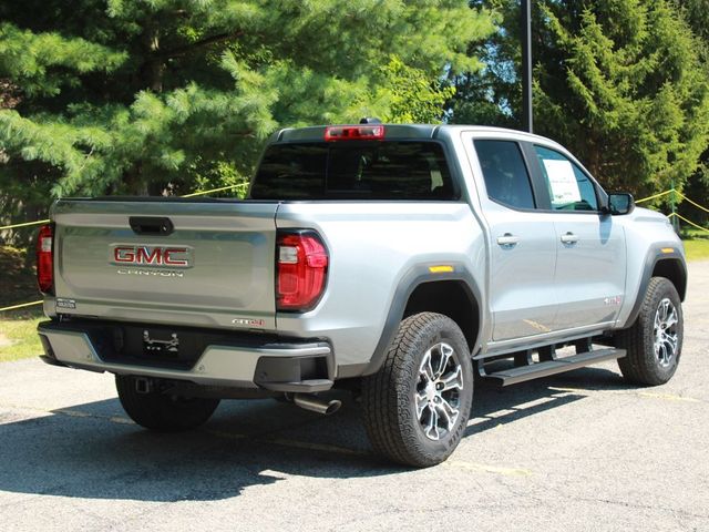 2024 GMC Canyon 4WD AT4