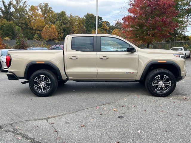 2024 GMC Canyon 4WD AT4