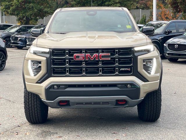 2024 GMC Canyon 4WD AT4