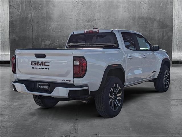 2024 GMC Canyon 4WD AT4