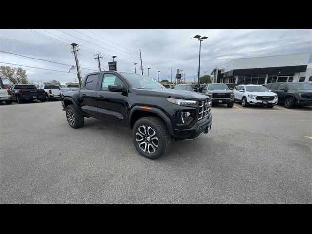 2024 GMC Canyon 4WD AT4