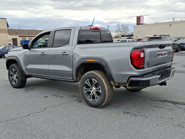 2024 GMC Canyon 4WD AT4