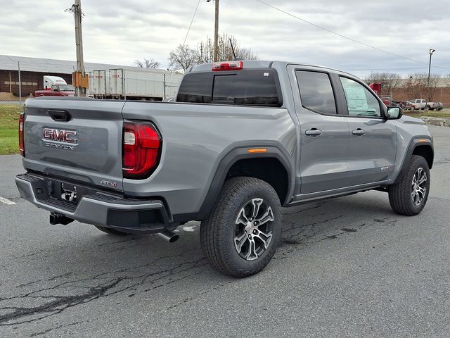 2024 GMC Canyon 4WD AT4