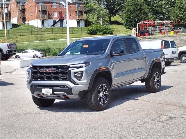 2024 GMC Canyon 4WD AT4