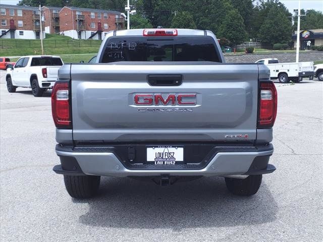 2024 GMC Canyon 4WD AT4