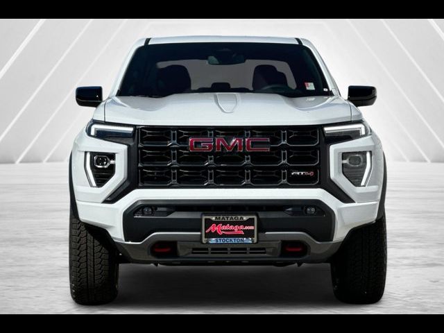 2024 GMC Canyon 4WD AT4