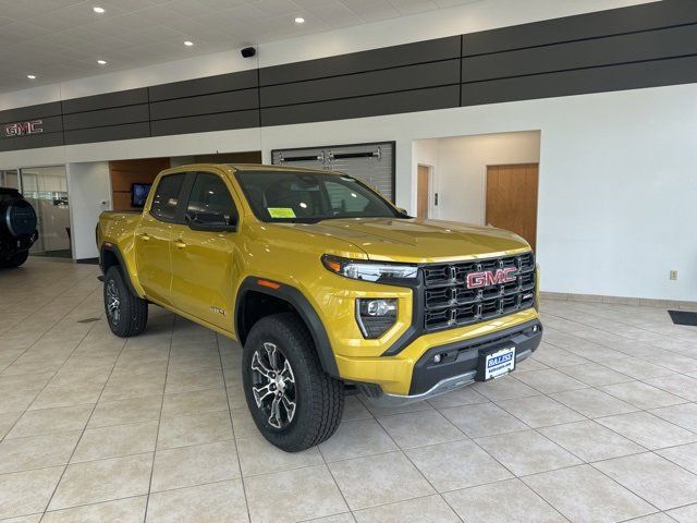 2024 GMC Canyon 4WD AT4