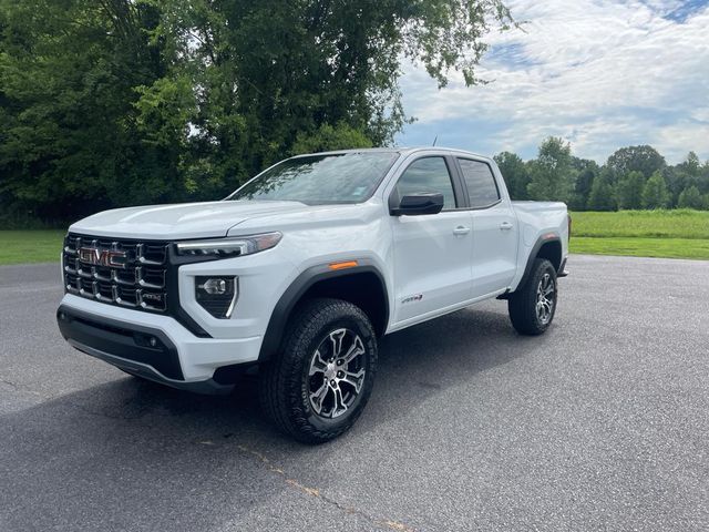 2024 GMC Canyon 4WD AT4