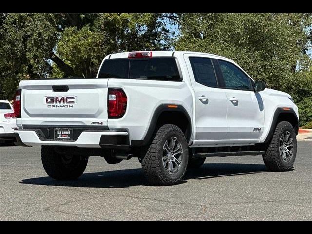 2024 GMC Canyon 4WD AT4