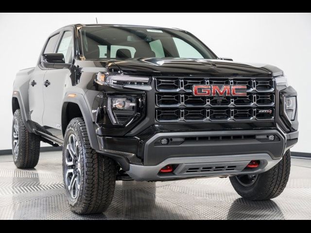 2024 GMC Canyon 4WD AT4