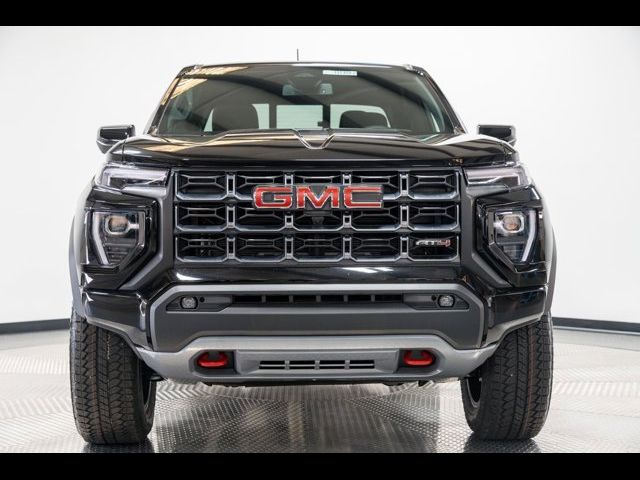 2024 GMC Canyon 4WD AT4