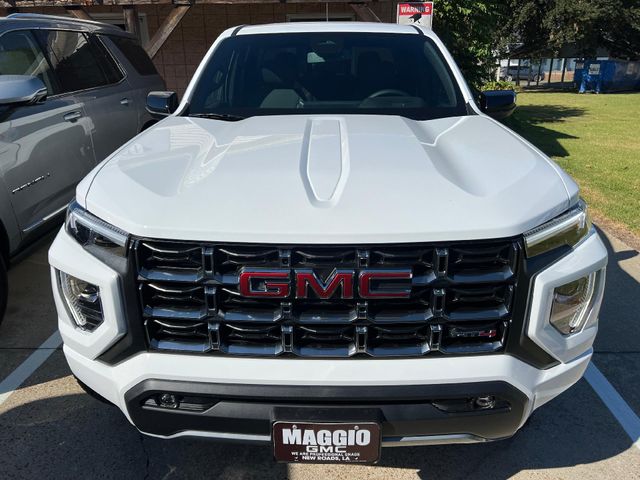 2024 GMC Canyon 4WD AT4