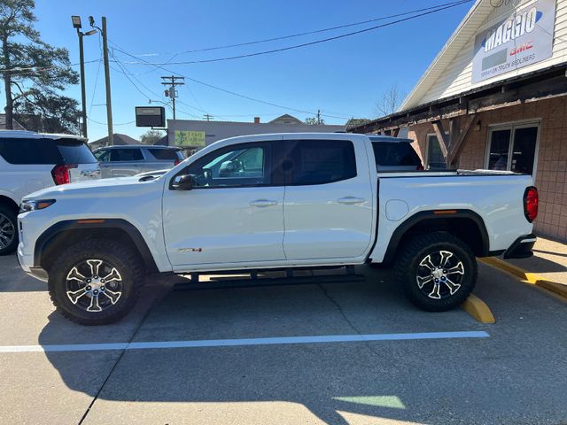 2024 GMC Canyon 4WD AT4