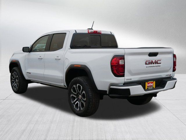 2024 GMC Canyon 4WD AT4