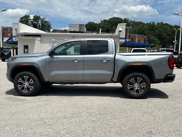 2024 GMC Canyon 4WD AT4