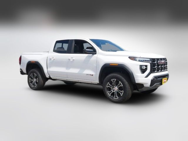 2024 GMC Canyon 4WD AT4