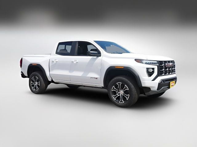 2024 GMC Canyon 4WD AT4