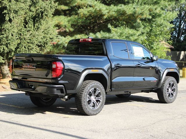 2024 GMC Canyon 4WD AT4