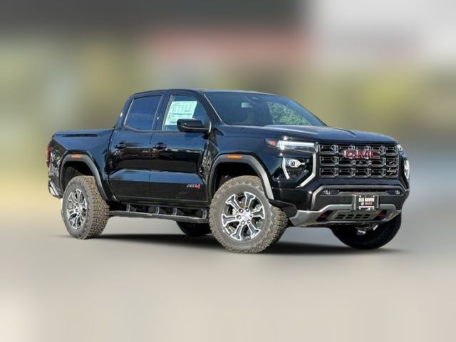 2024 GMC Canyon 4WD AT4