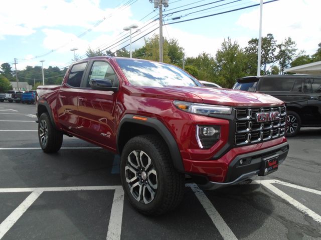 2024 GMC Canyon 4WD AT4