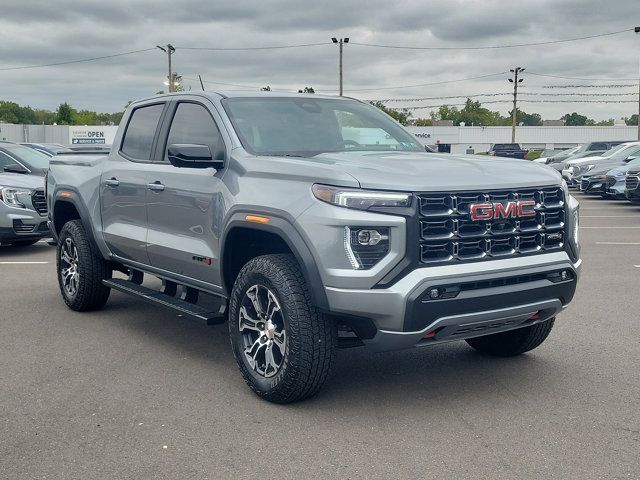 2024 GMC Canyon 4WD AT4