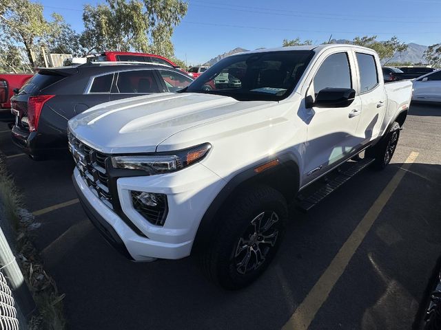 2024 GMC Canyon 4WD AT4