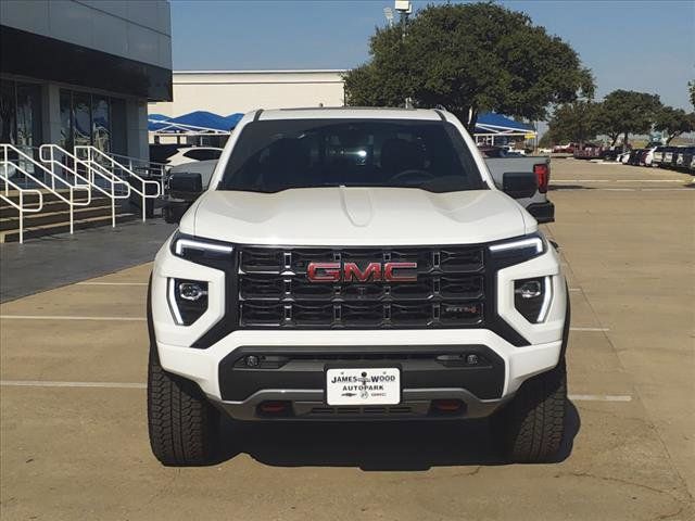 2024 GMC Canyon 4WD AT4