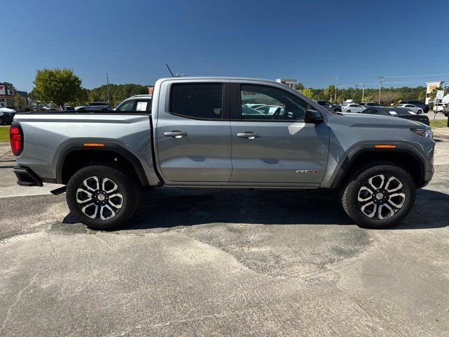 2024 GMC Canyon 4WD AT4