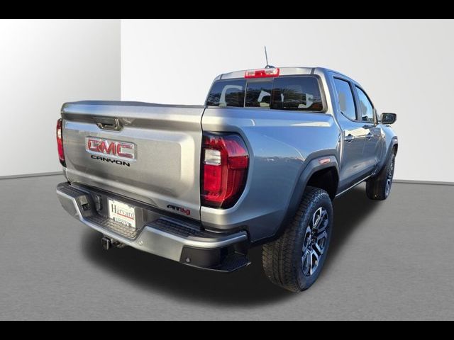 2024 GMC Canyon 4WD AT4