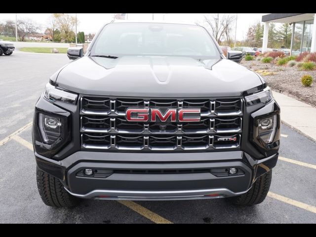 2024 GMC Canyon 4WD AT4