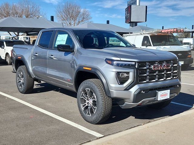 2024 GMC Canyon 4WD AT4