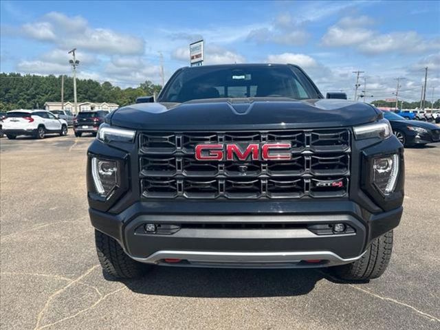 2024 GMC Canyon 4WD AT4