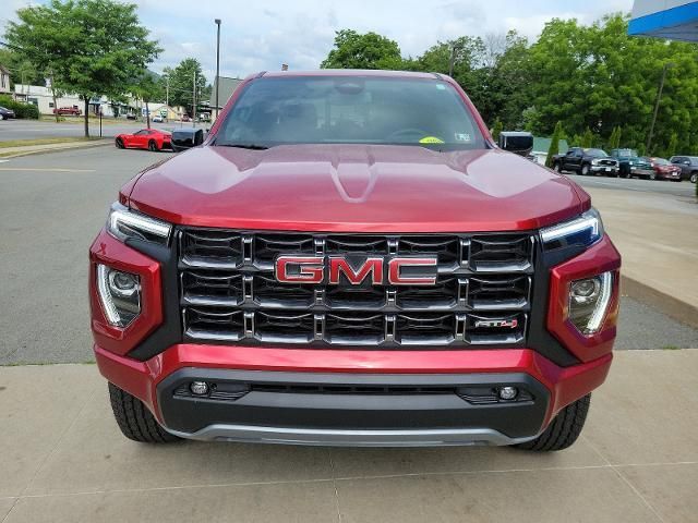 2024 GMC Canyon 4WD AT4