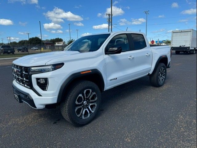 2024 GMC Canyon 4WD AT4