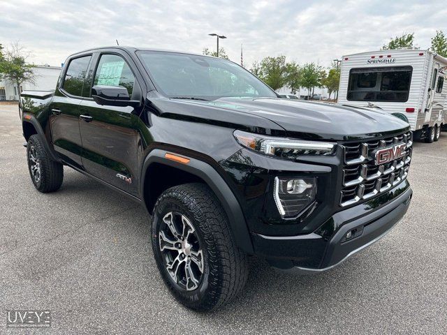 2024 GMC Canyon 4WD AT4