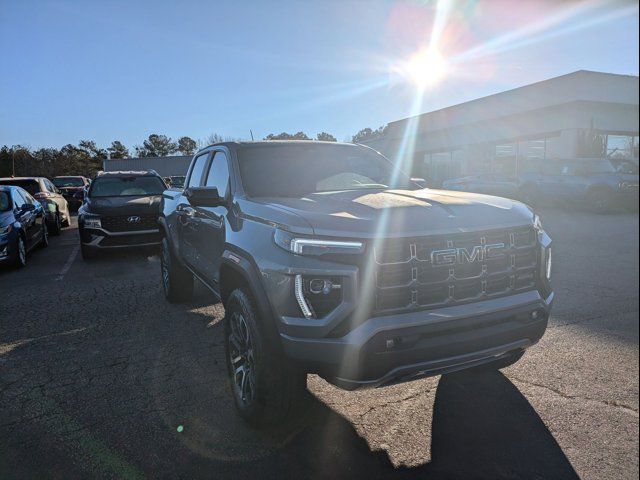 2024 GMC Canyon 4WD AT4