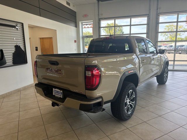 2024 GMC Canyon 4WD AT4