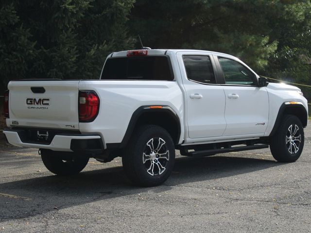 2024 GMC Canyon 4WD AT4