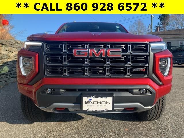 2024 GMC Canyon 4WD AT4