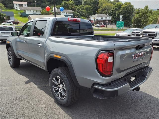 2024 GMC Canyon 4WD AT4