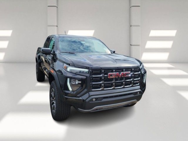 2024 GMC Canyon 4WD AT4