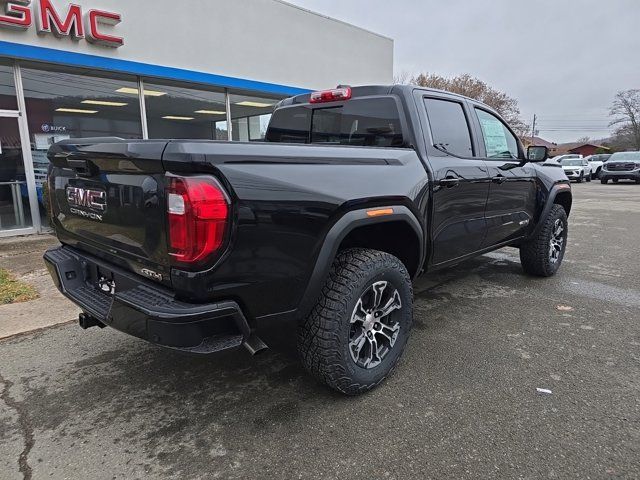 2024 GMC Canyon 4WD AT4