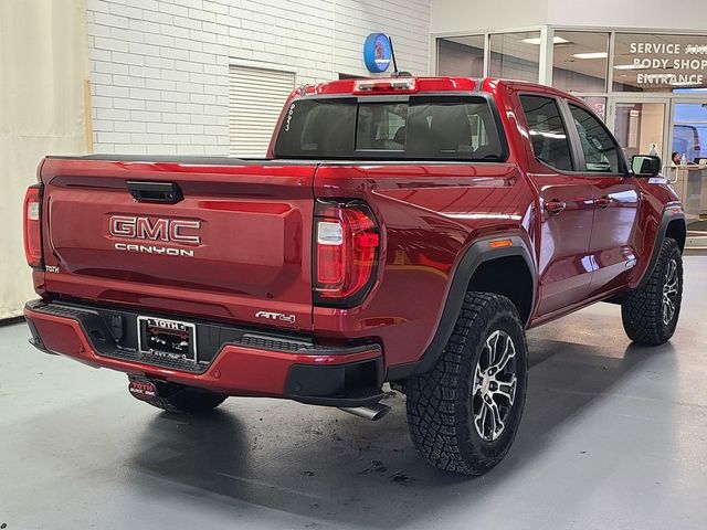 2024 GMC Canyon 4WD AT4