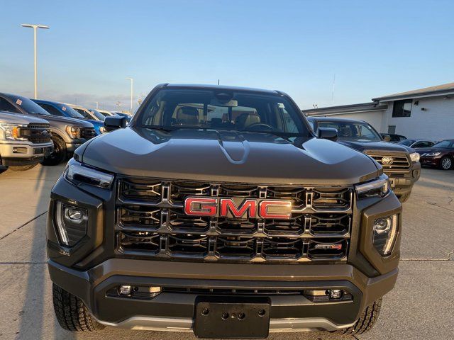 2024 GMC Canyon 4WD AT4