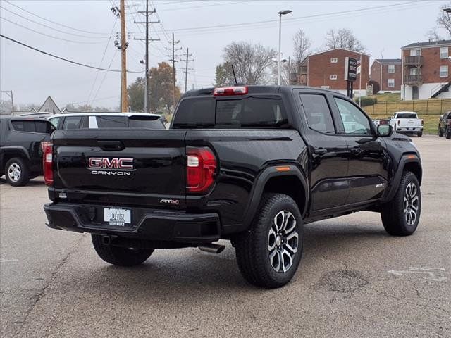 2024 GMC Canyon 4WD AT4