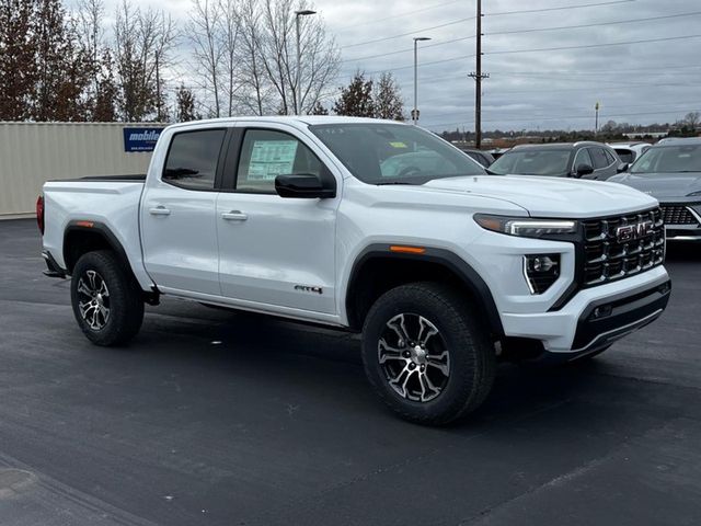 2024 GMC Canyon 4WD AT4