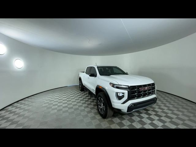 2024 GMC Canyon 4WD AT4