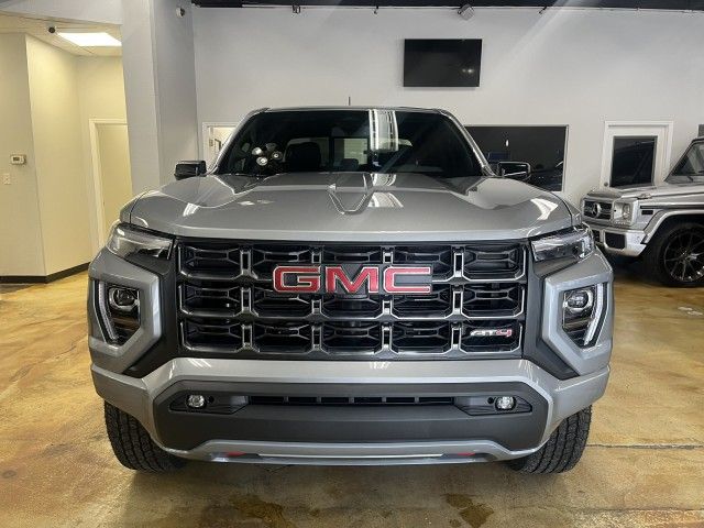 2024 GMC Canyon 4WD AT4